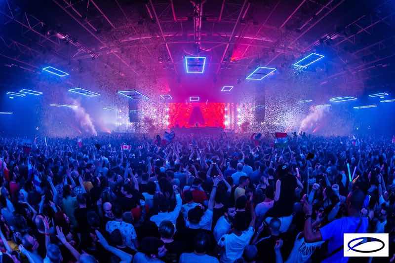 Dancing colours at A State of Trance London