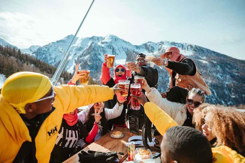 Drinking with a mountain view at Fresh Mountain Festival