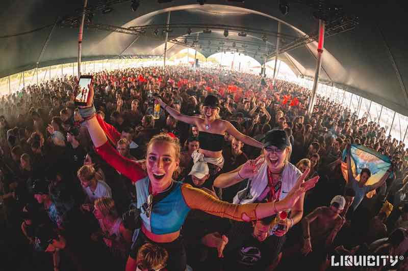 Fans excited at Liquicity Festival