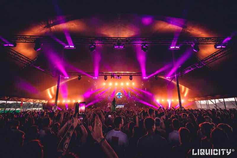 Stage lights at Liquicity Festival