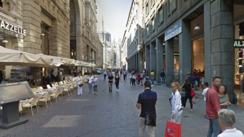 Corso Vittorio Emanuelle II best places to shop in Milan