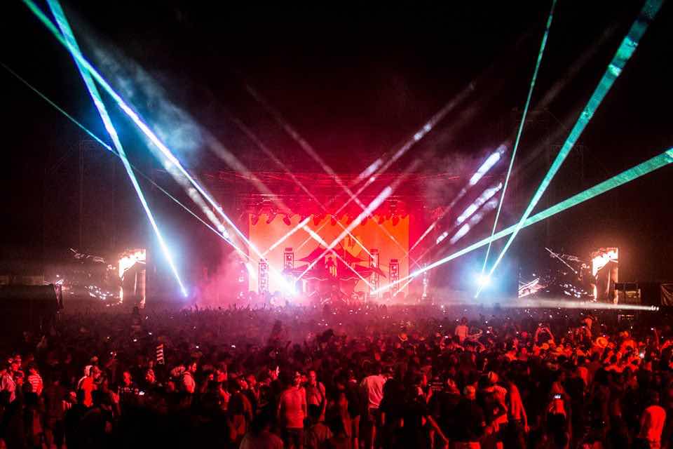Burn stage lights show at Monegros Dessert Festival