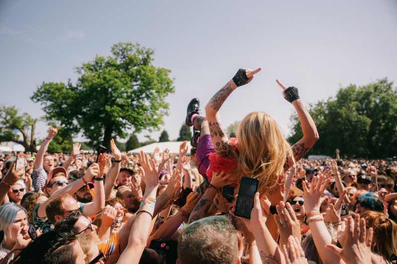 Fans excited at Slam Dunk Festival South Festival