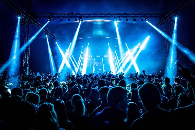 Stage lights show at Solar Weekend Festival